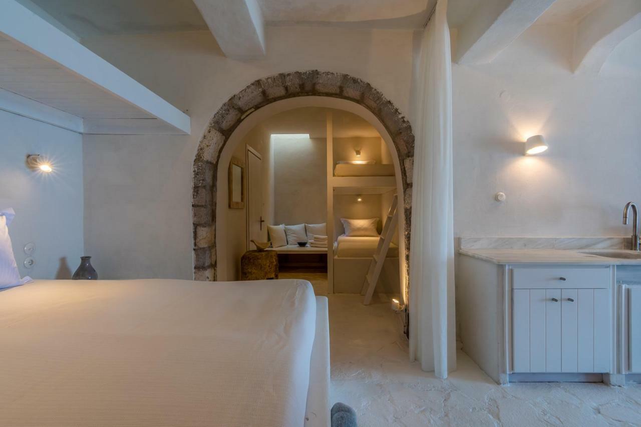 Вилла Neosikos Amazing Beach House In Milos Island Klima  Экстерьер фото