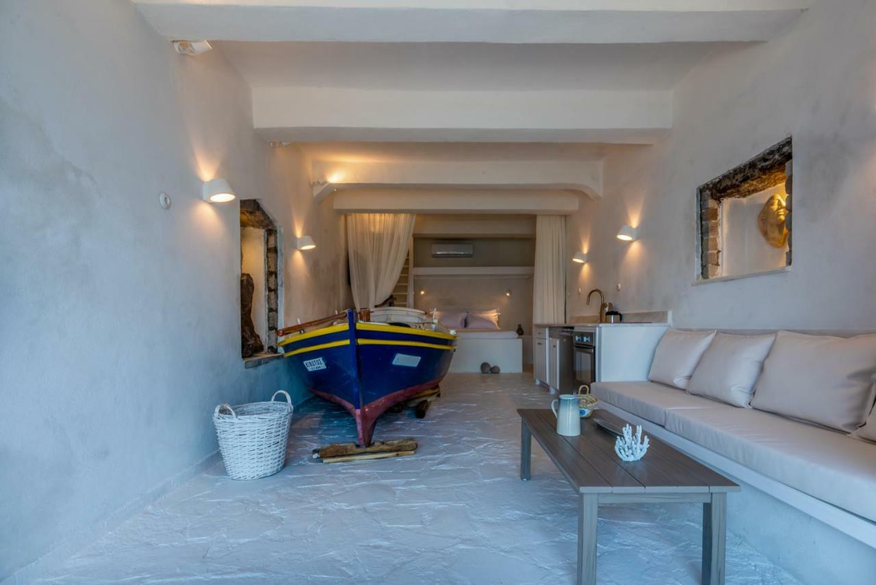 Вилла Neosikos Amazing Beach House In Milos Island Klima  Экстерьер фото