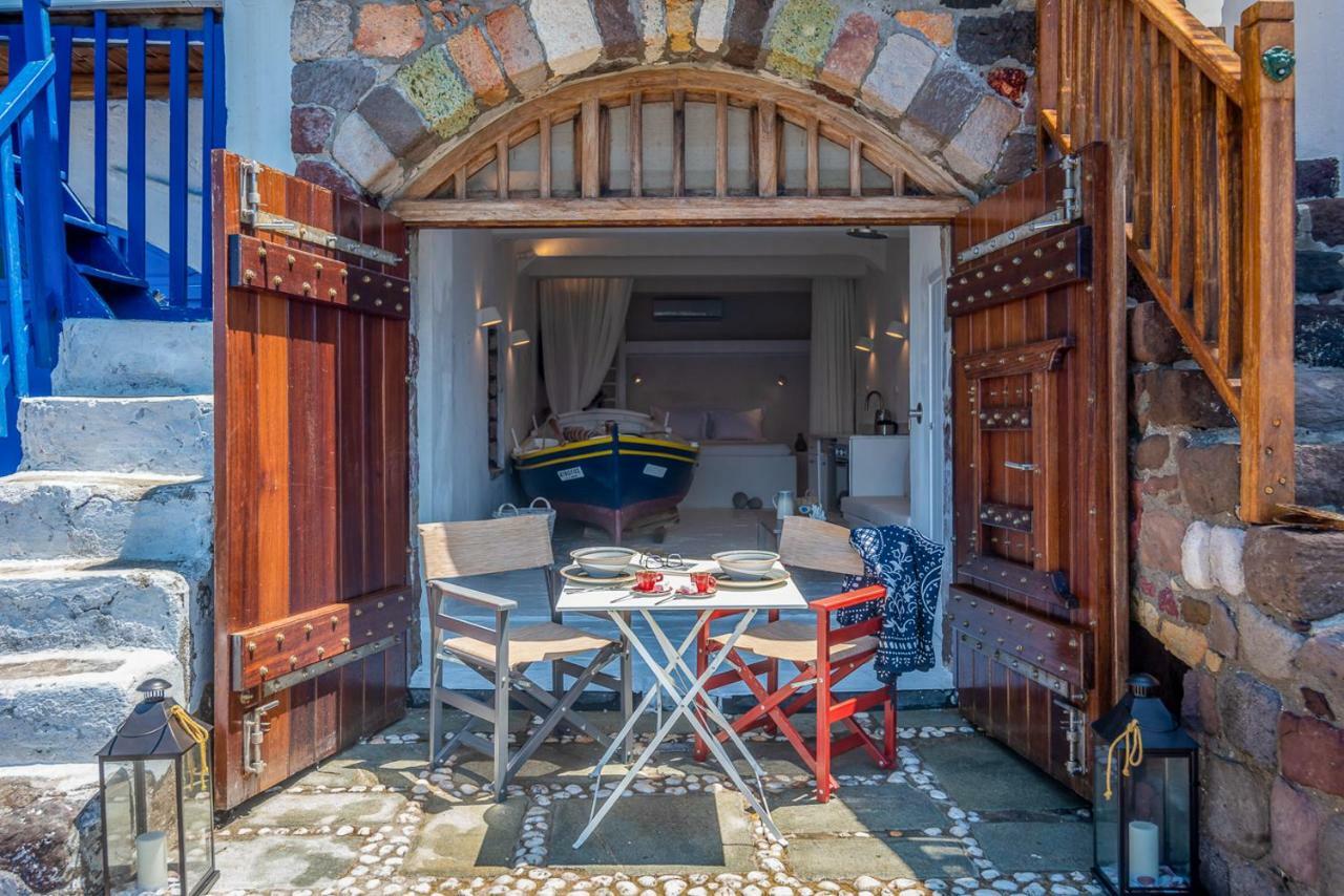 Вилла Neosikos Amazing Beach House In Milos Island Klima  Экстерьер фото