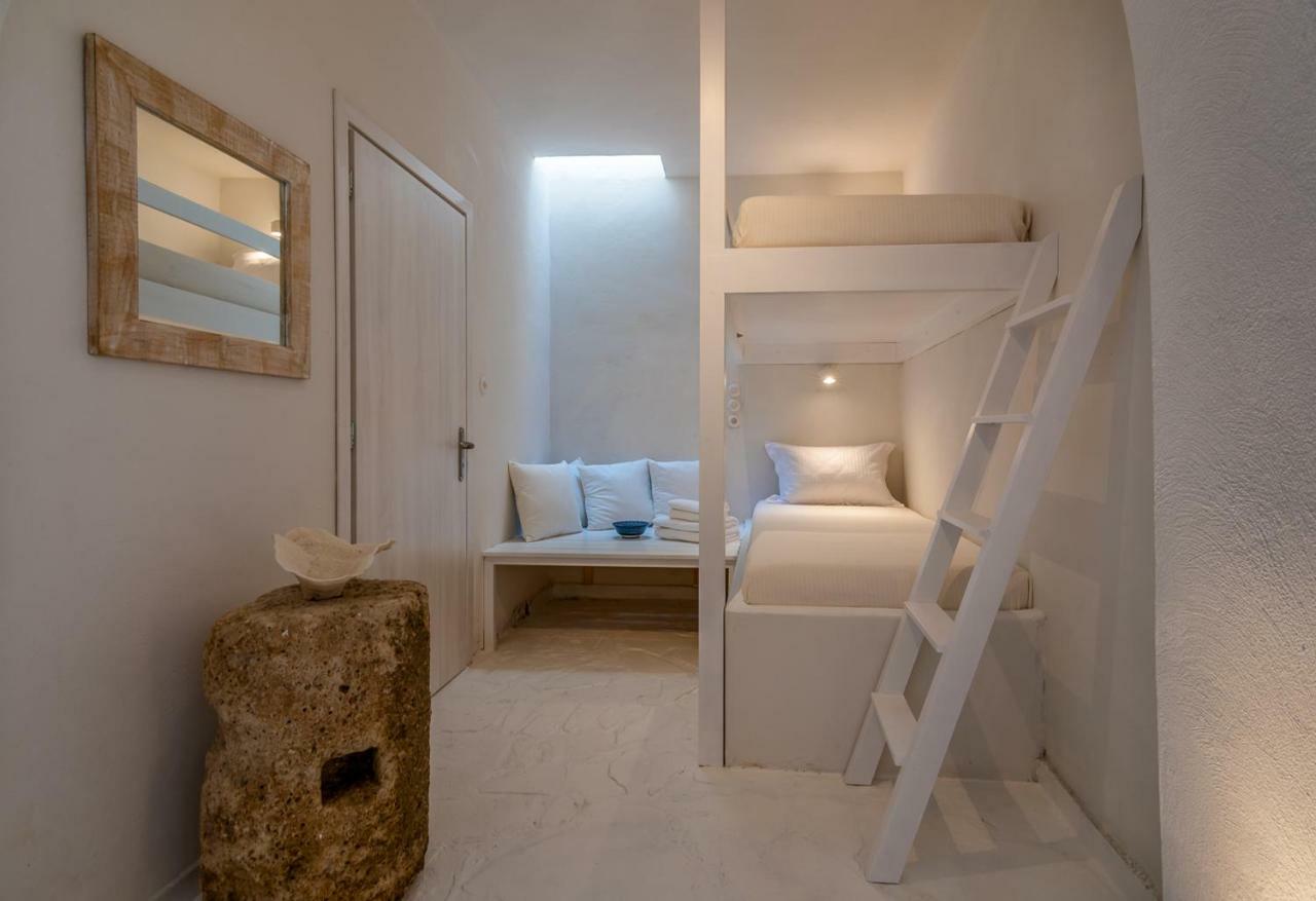 Вилла Neosikos Amazing Beach House In Milos Island Klima  Экстерьер фото